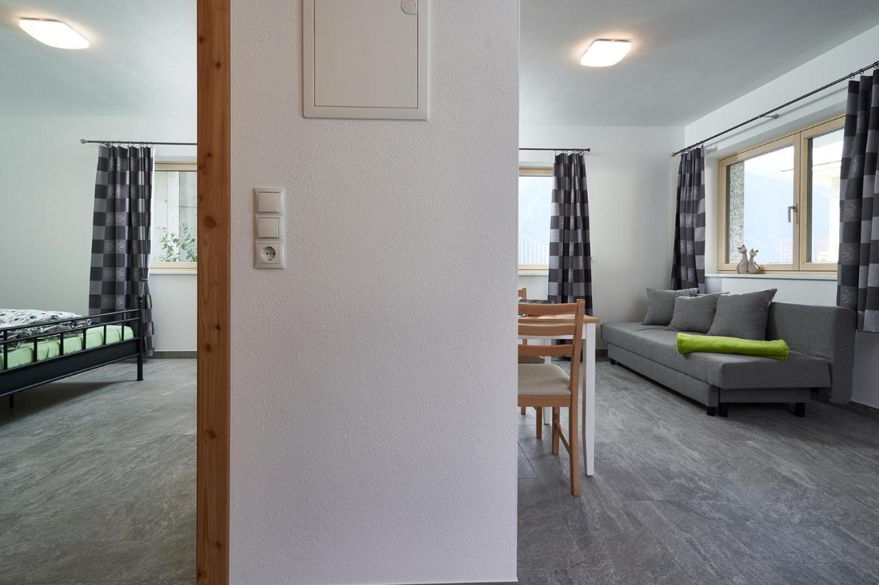Arche Oetztal Apartment อุมเฮาเซิน ภายนอก รูปภาพ