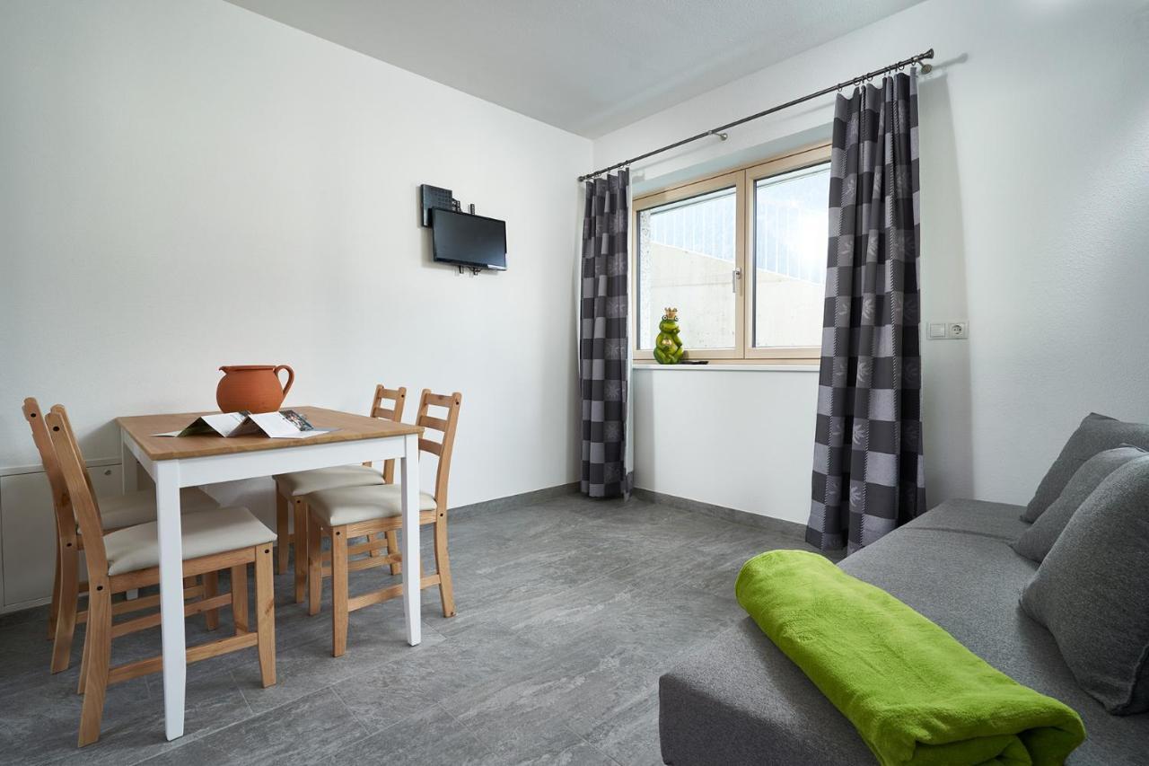 Arche Oetztal Apartment อุมเฮาเซิน ภายนอก รูปภาพ